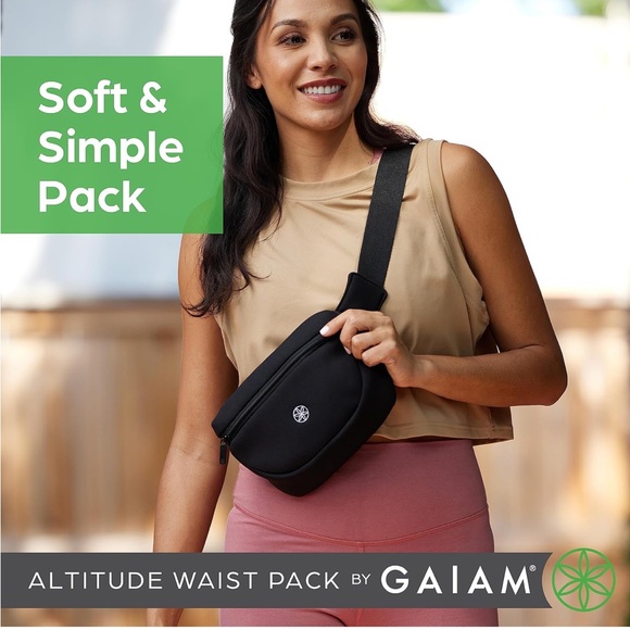 🩷GAIAM ALTITUDE SAGE GREEN BELT BAG CROSSBODY TRAVEL PURSE TRENDING SUMMER - Picture 10 of 16